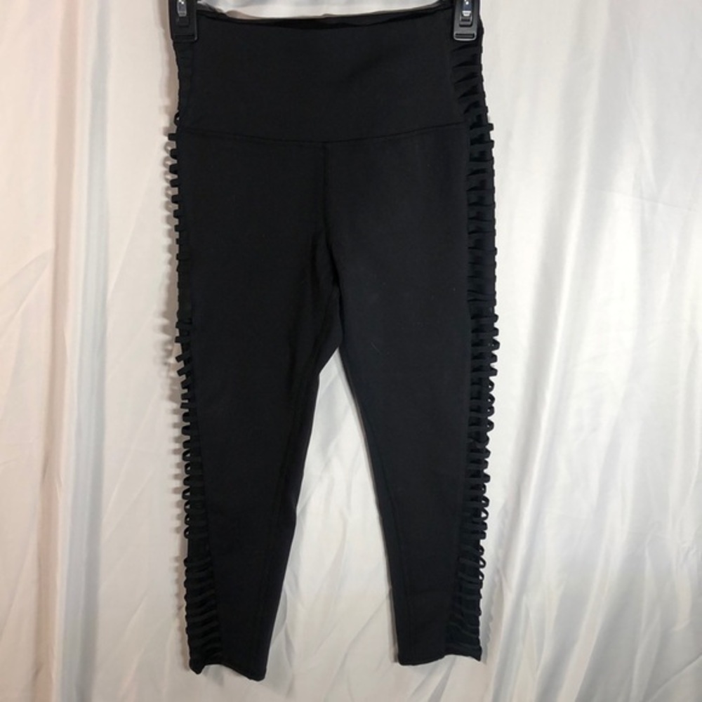 Alo Yoga Side Mesh Workout Capri Leggings Size S